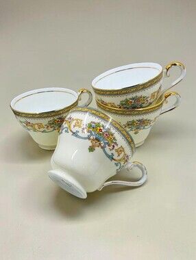 Aynsley Henley Pattern Teacup Set Of 4 Floral Motif England Green Backstamp